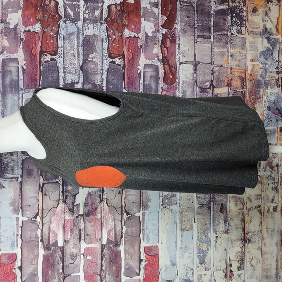 "Celestial" Graphic Print Tank - Picture 2 of 6